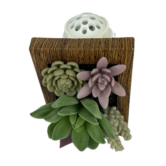 Bath & Body Works Succulent Frame Plant Garden Wallflower Plug-In Unit Diffuser - Picture 4 of 10